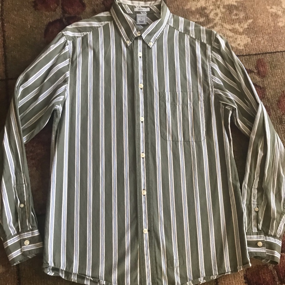 Vintage Casual Sports Dress Shirt Urban outfitters vibe